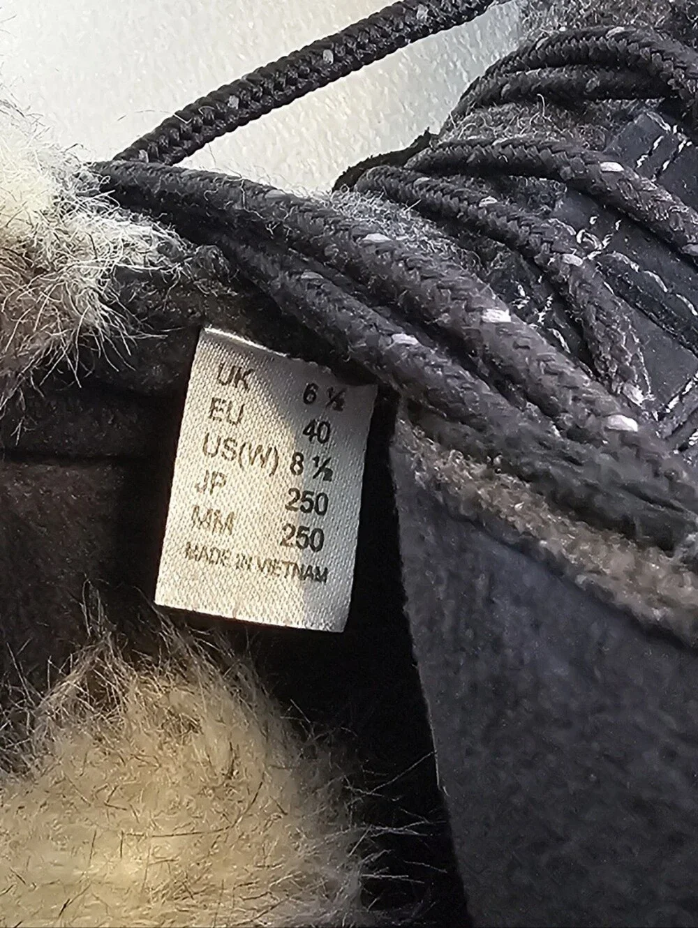 Helly Hansen Garibaldi VL Women Winter Boots 8.5 Black Faux Fur Waterproof